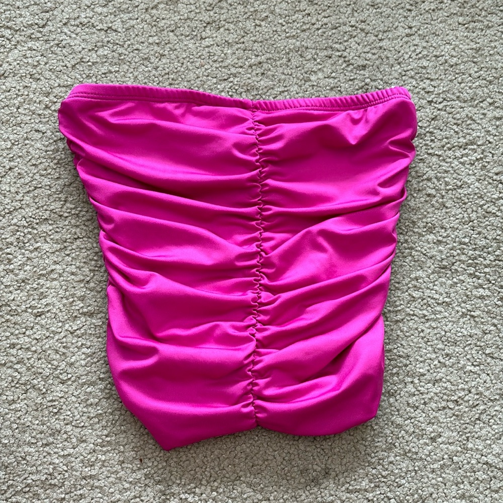 “Live in the moment”: tube top